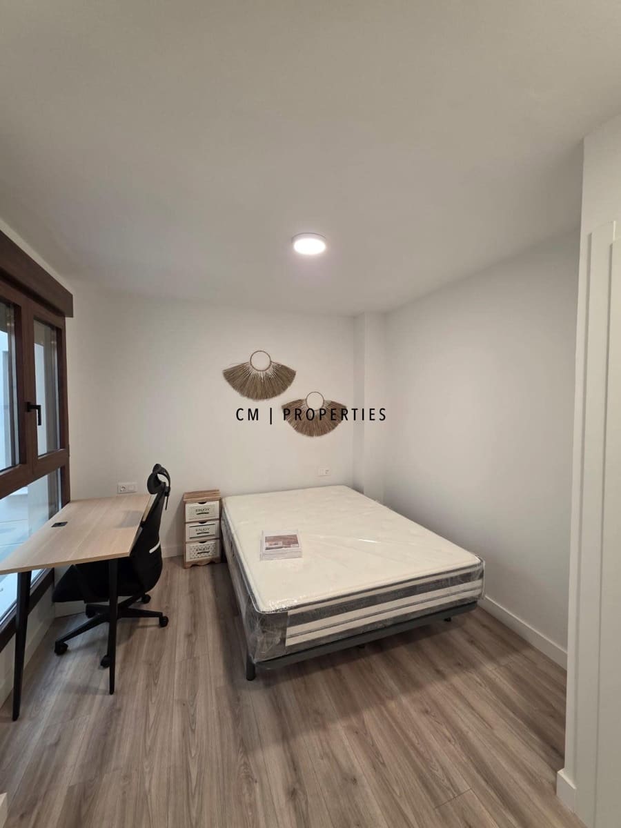 3 soverom Leilighet til leie i Valencia by - € 2 100 (Ref: 9840003)