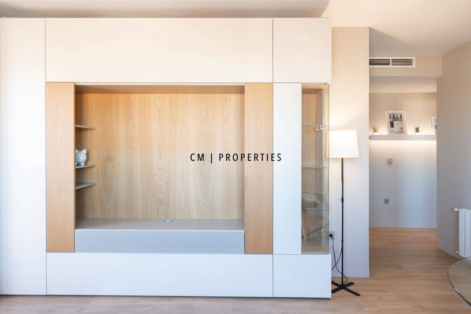 3 bedroom Flat for rent in Valencia city with garage - € 1,950 (Ref: 9841416)