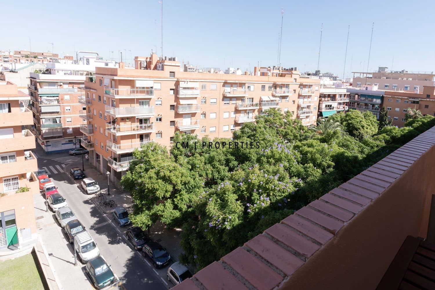 3 bedroom Flat for rent in Valencia city with garage - € 1,950 (Ref: 9841416)