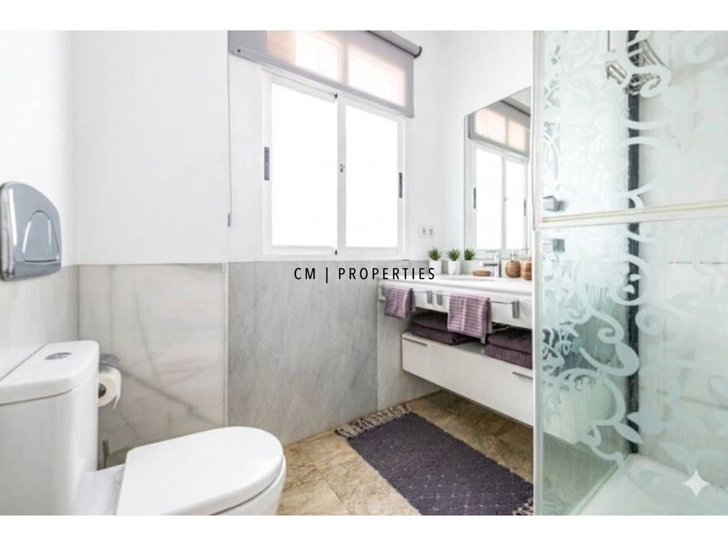 3 bedroom Flat for rent in Valencia city with garage - € 2,500 (Ref: 9844209)