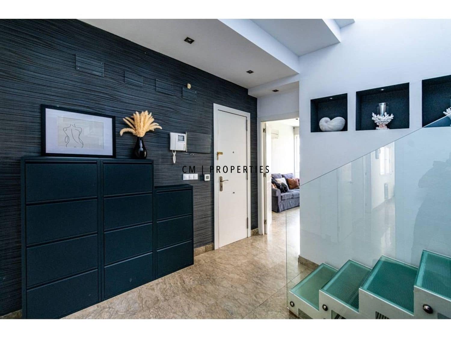 3 bedroom Flat for rent in Valencia city with garage - € 2,500 (Ref: 9844209)