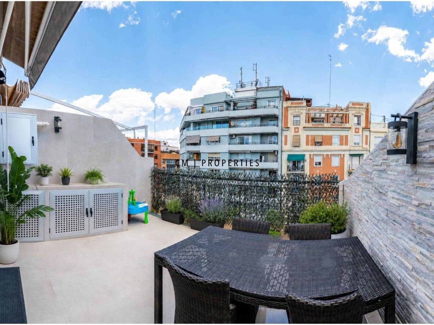 3 bedroom Flat for rent in Valencia city with garage - € 2,500 (Ref: 9844209)