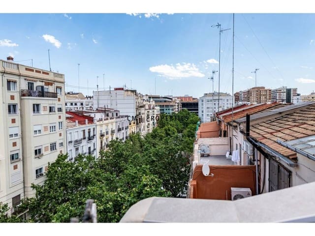 3 bedroom Flat for rent in El Pla del Real, Valencia city with garage - € 2,500 (Ref: 9844209)