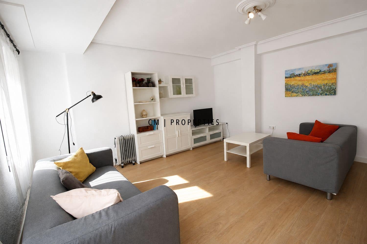 4 bedroom Flat for rent in Valencia city - € 1,800 (Ref: 9847580)