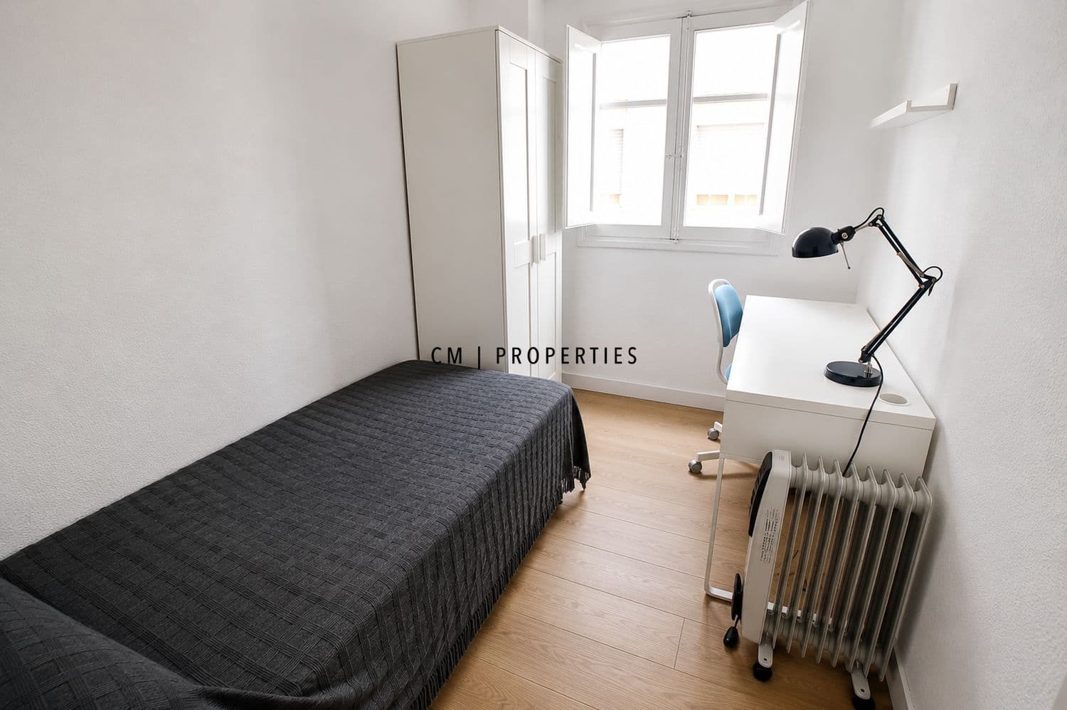 4 bedroom Flat for rent in Valencia city - € 1,800 (Ref: 9847580)