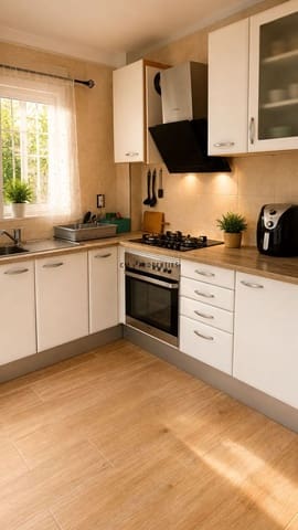 3 sovrum Villa att hyra i Chiva med pool garage - 1 900 € (Ref: 9848122)