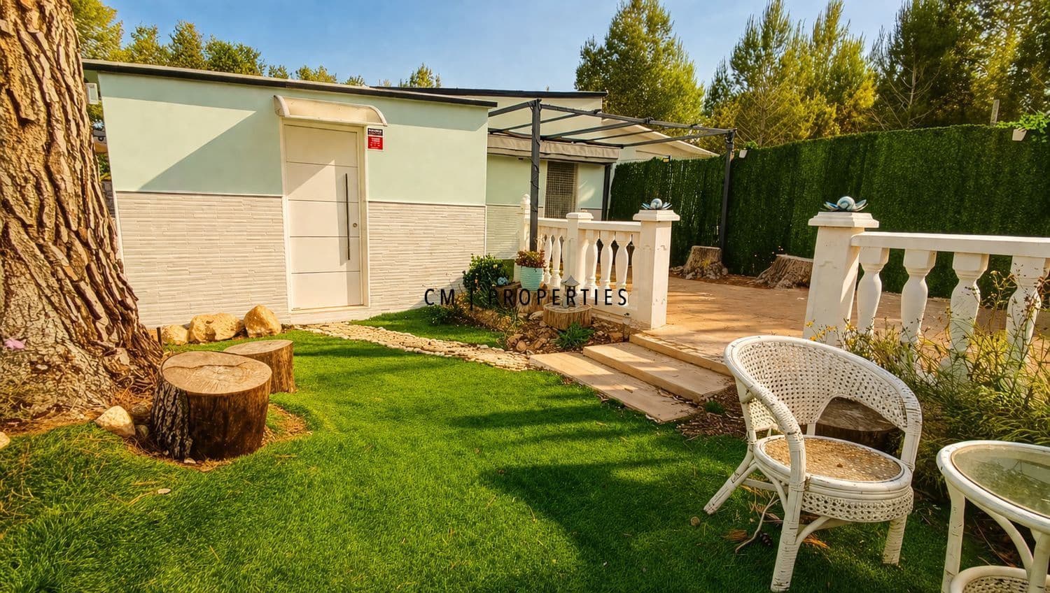 3 bedroom Villa for rent in Chiva with pool garage - € 1,900 (Ref: 9848122)