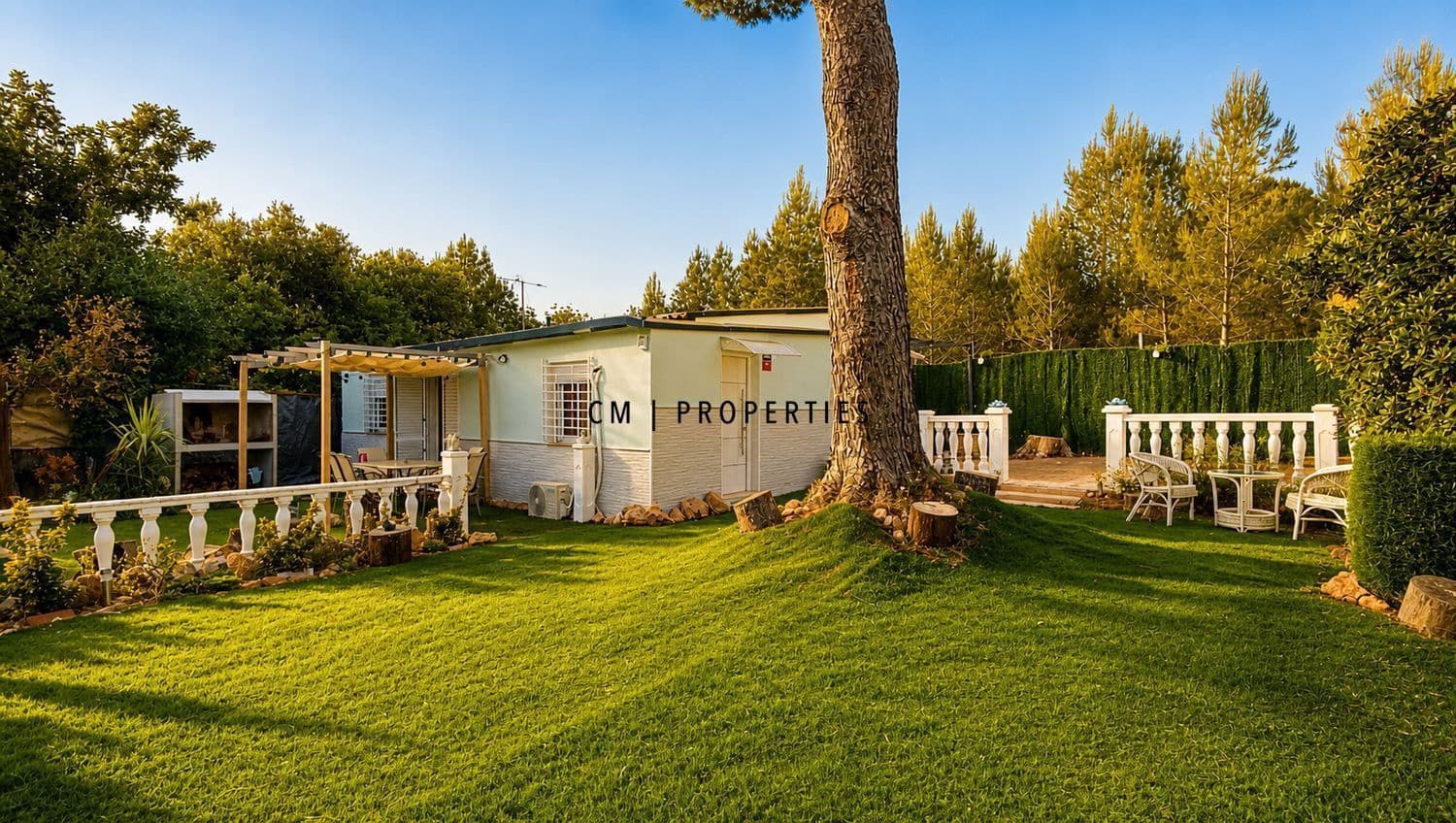 3 bedroom Villa for rent in Chiva with pool garage - € 1,900 (Ref: 9848122)