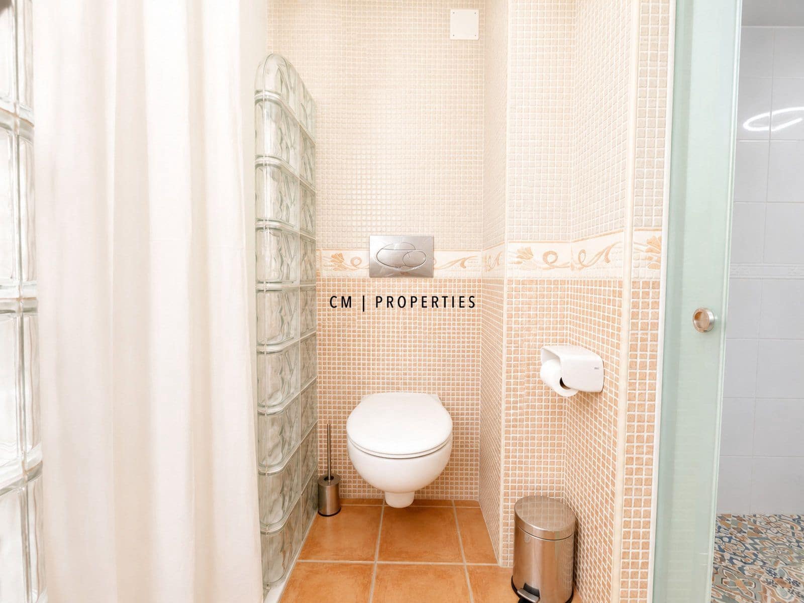 3 sovrum Lägenhet att hyra i Valencia stad - 1 800 € (Ref: 9850113)
