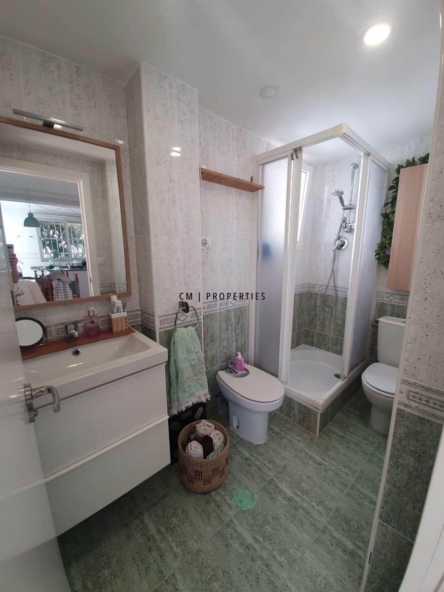 Ático de 2 habitaciones en València ciudad en alquiler con garaje - 1.750 € (Ref: 9850497)