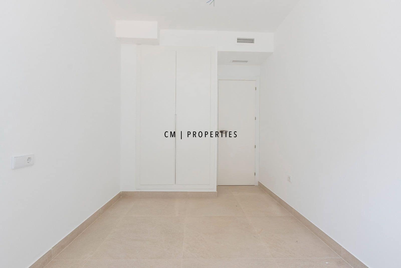 3 bedroom Villa for sale in Chiva - € 483,000 (Ref: 9850499)