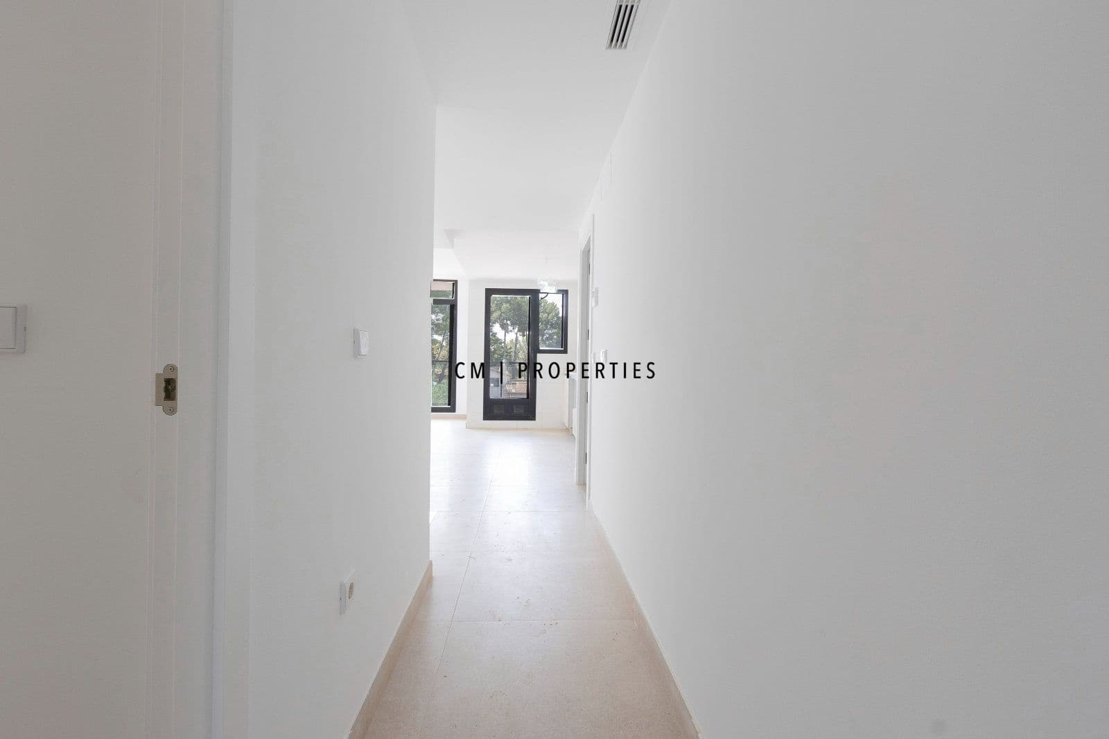 3 bedroom Villa for sale in Chiva - € 483,000 (Ref: 9850499)