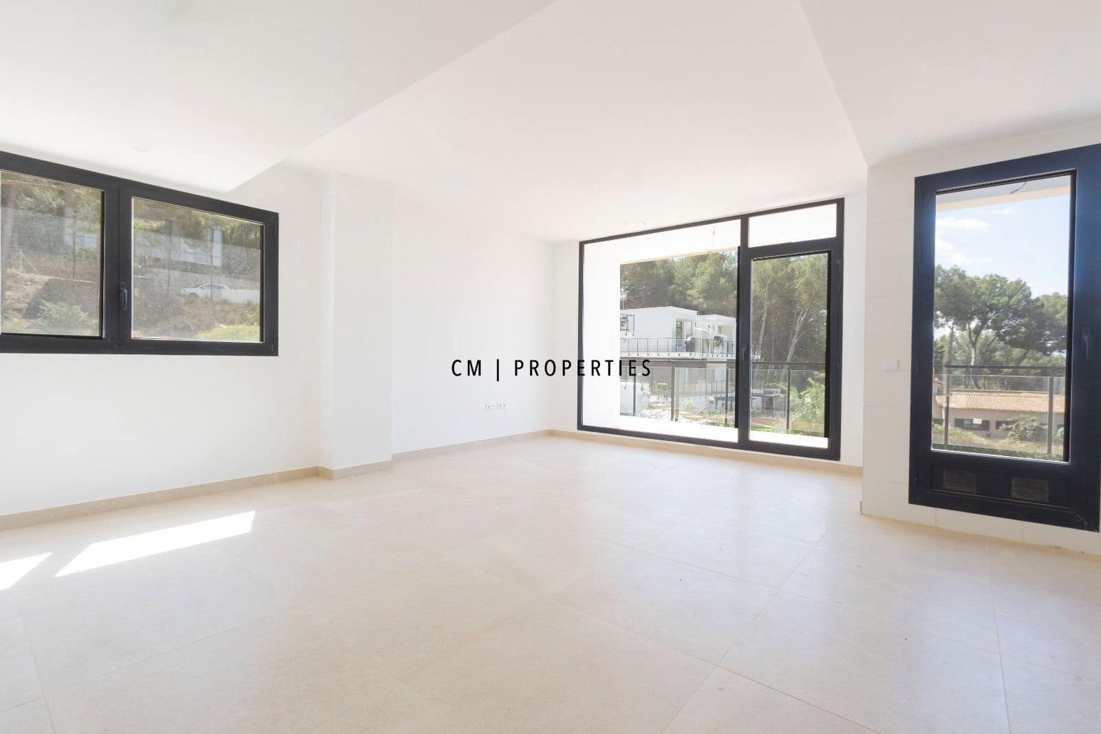 3 bedroom Villa for sale in Chiva - € 483,000 (Ref: 9850499)