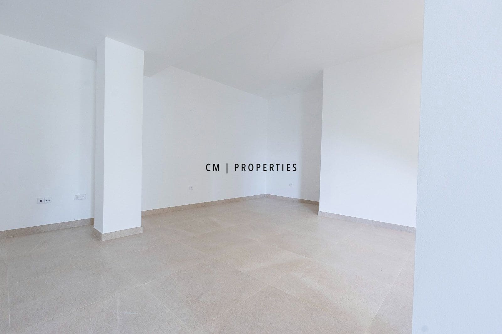 3 bedroom Villa for sale in Chiva - € 483,000 (Ref: 9850499)