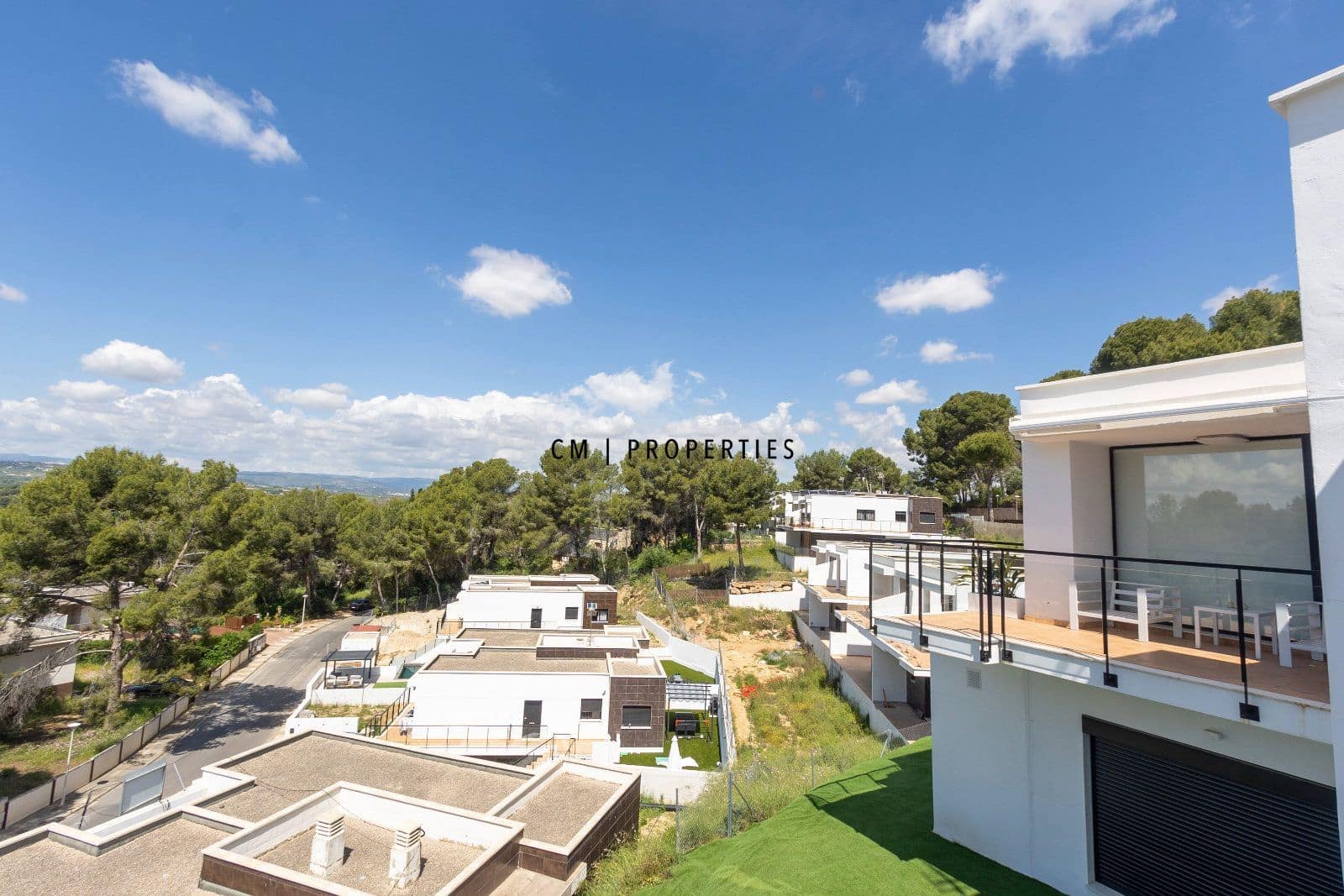 3 bedroom Villa for sale in Chiva - € 483,000 (Ref: 9850499)
