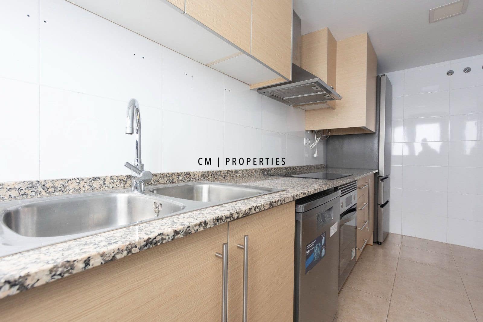 3 bedroom Penthouse for rent in La Pobla de Farnals with pool garage - € 1,300 (Ref: 9854614)