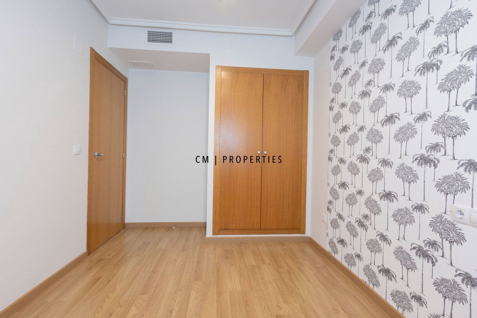 3 bedroom Penthouse for rent in La Pobla de Farnals with pool garage - € 1,300 (Ref: 9854614)