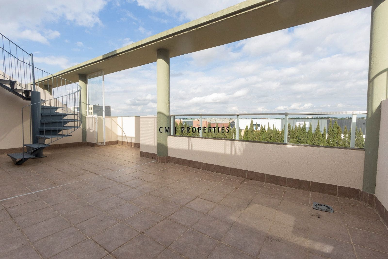 3 bedroom Penthouse for rent in La Pobla de Farnals with pool garage - € 1,300 (Ref: 9854614)