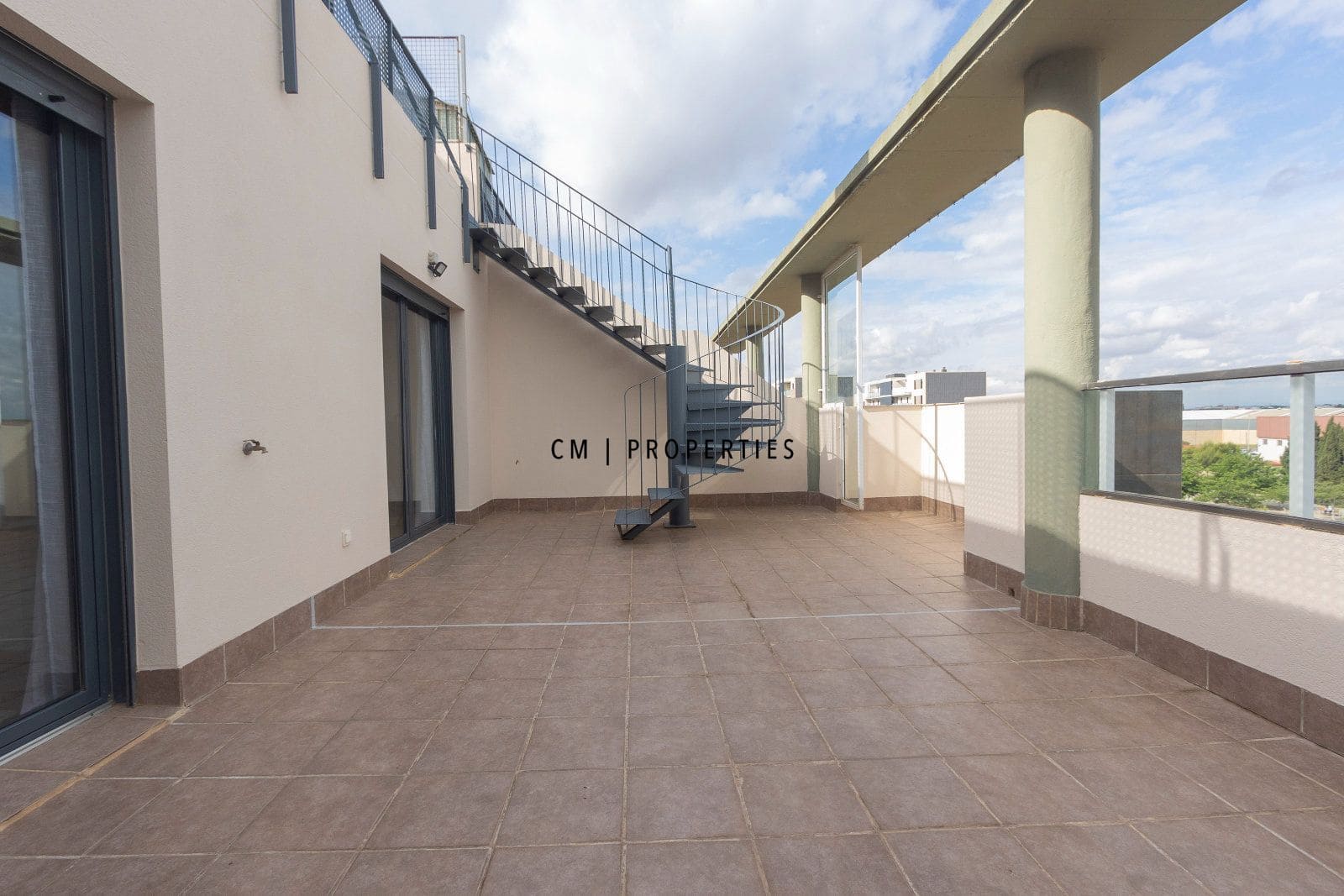 3 bedroom Penthouse for rent in La Pobla de Farnals with pool garage - € 1,300 (Ref: 9854614)