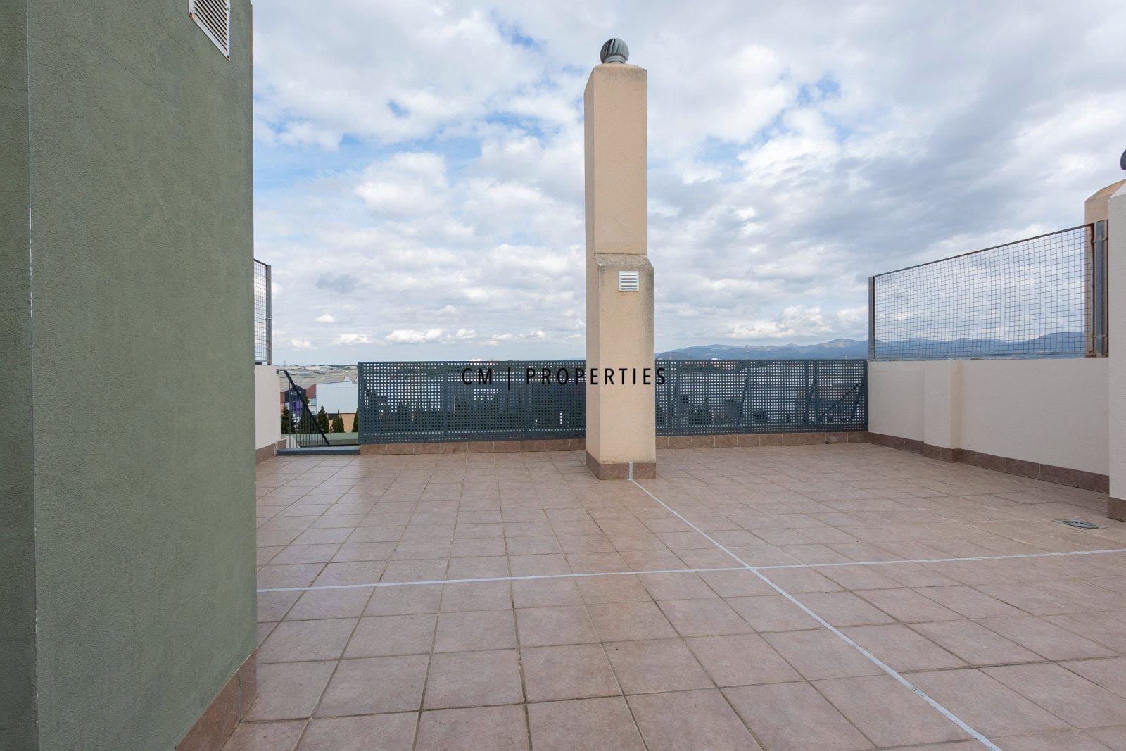 3 bedroom Penthouse for rent in La Pobla de Farnals with pool garage - € 1,300 (Ref: 9854614)