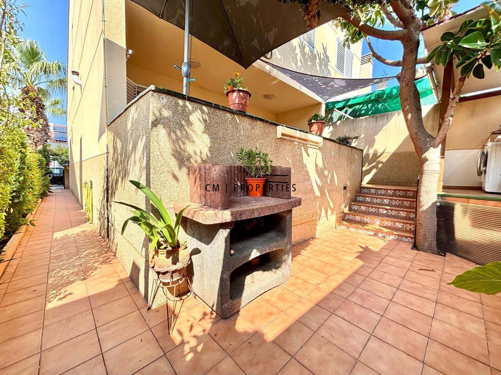 5 bedroom Townhouse for sale in Sagunto / Sagunt - € 350,000 (Ref: 9855933)