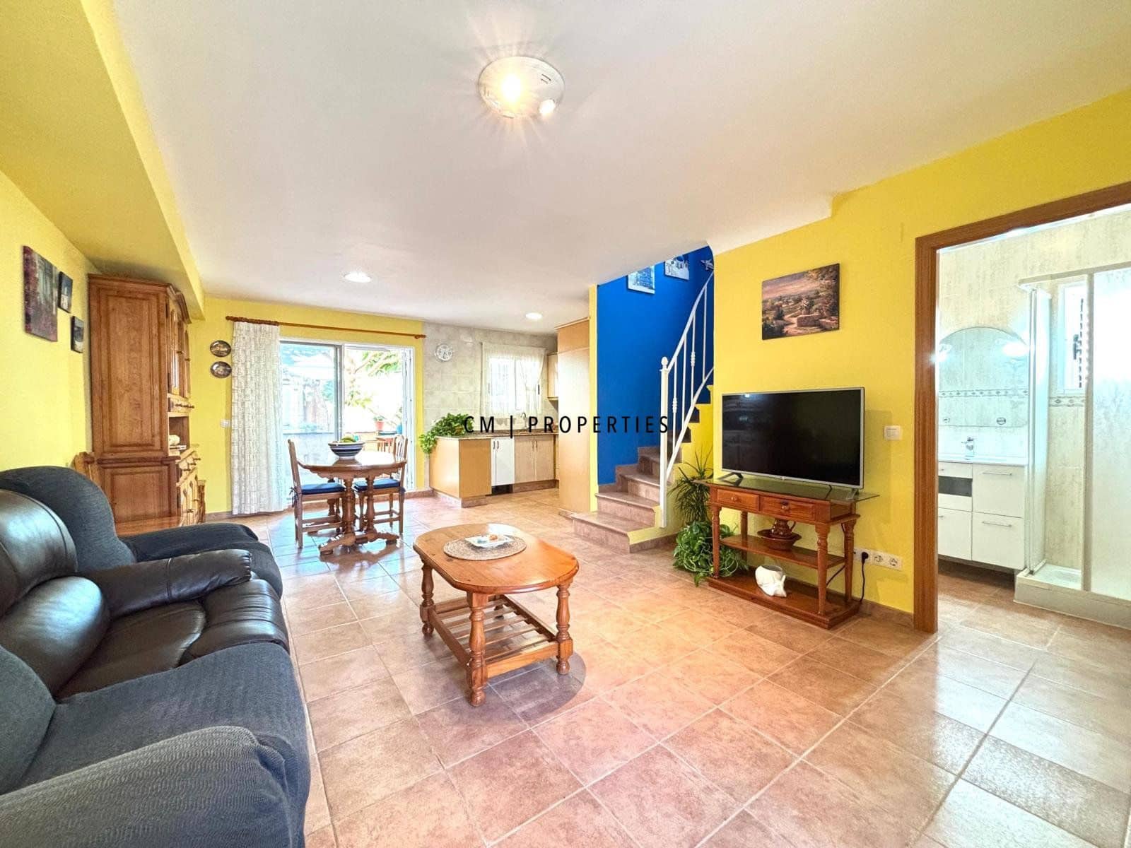 5 bedroom Townhouse for sale in Sagunto / Sagunt - € 350,000 (Ref: 9855933)