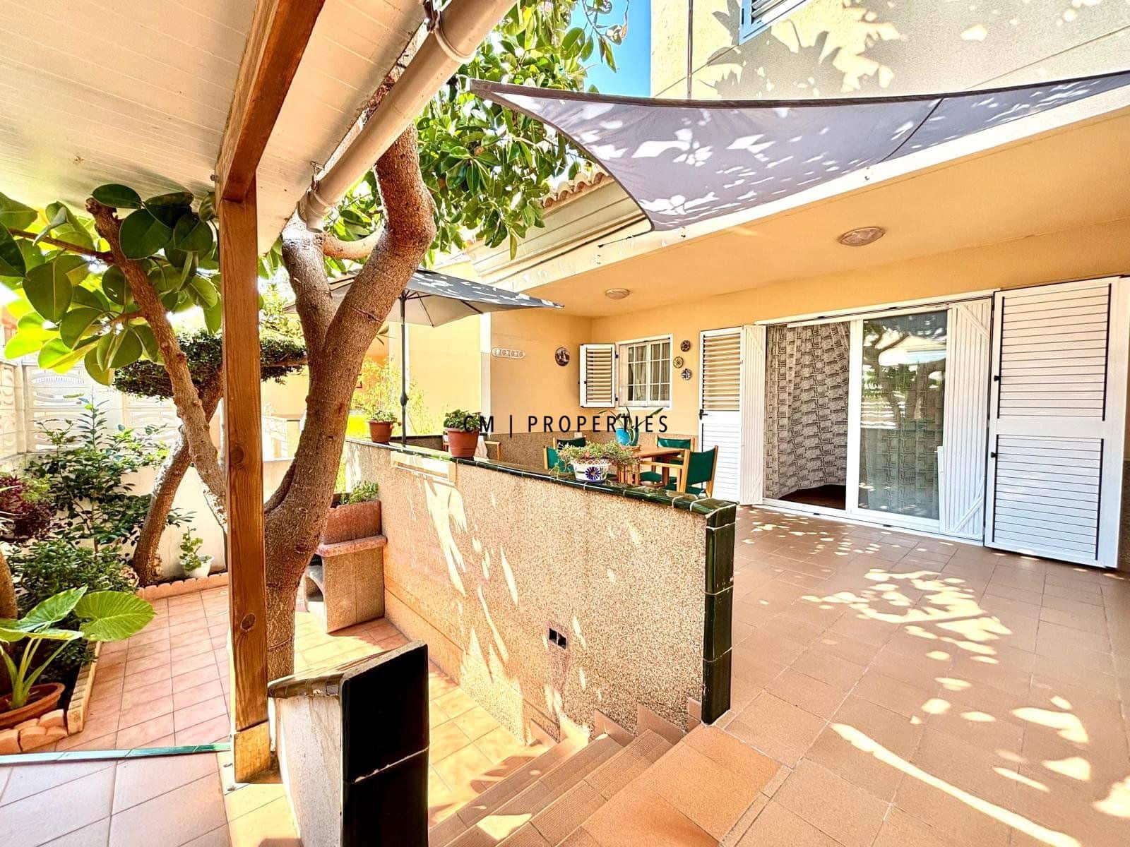 5 bedroom Townhouse for sale in Sagunto / Sagunt - € 350,000 (Ref: 9855933)