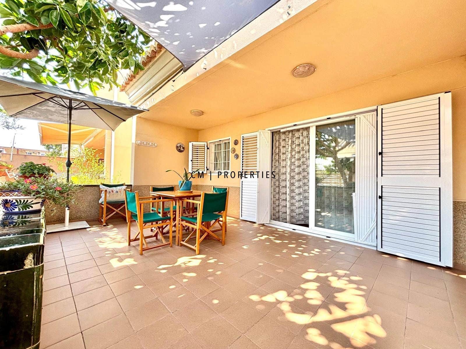 5 bedroom Townhouse for sale in Sagunto / Sagunt - € 350,000 (Ref: 9855933)