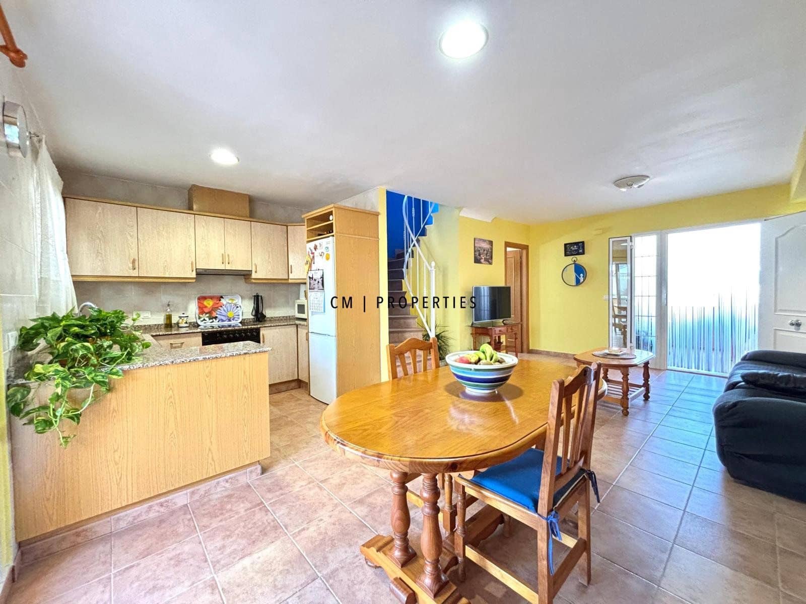 5 bedroom Townhouse for sale in Sagunto / Sagunt - € 350,000 (Ref: 9855933)