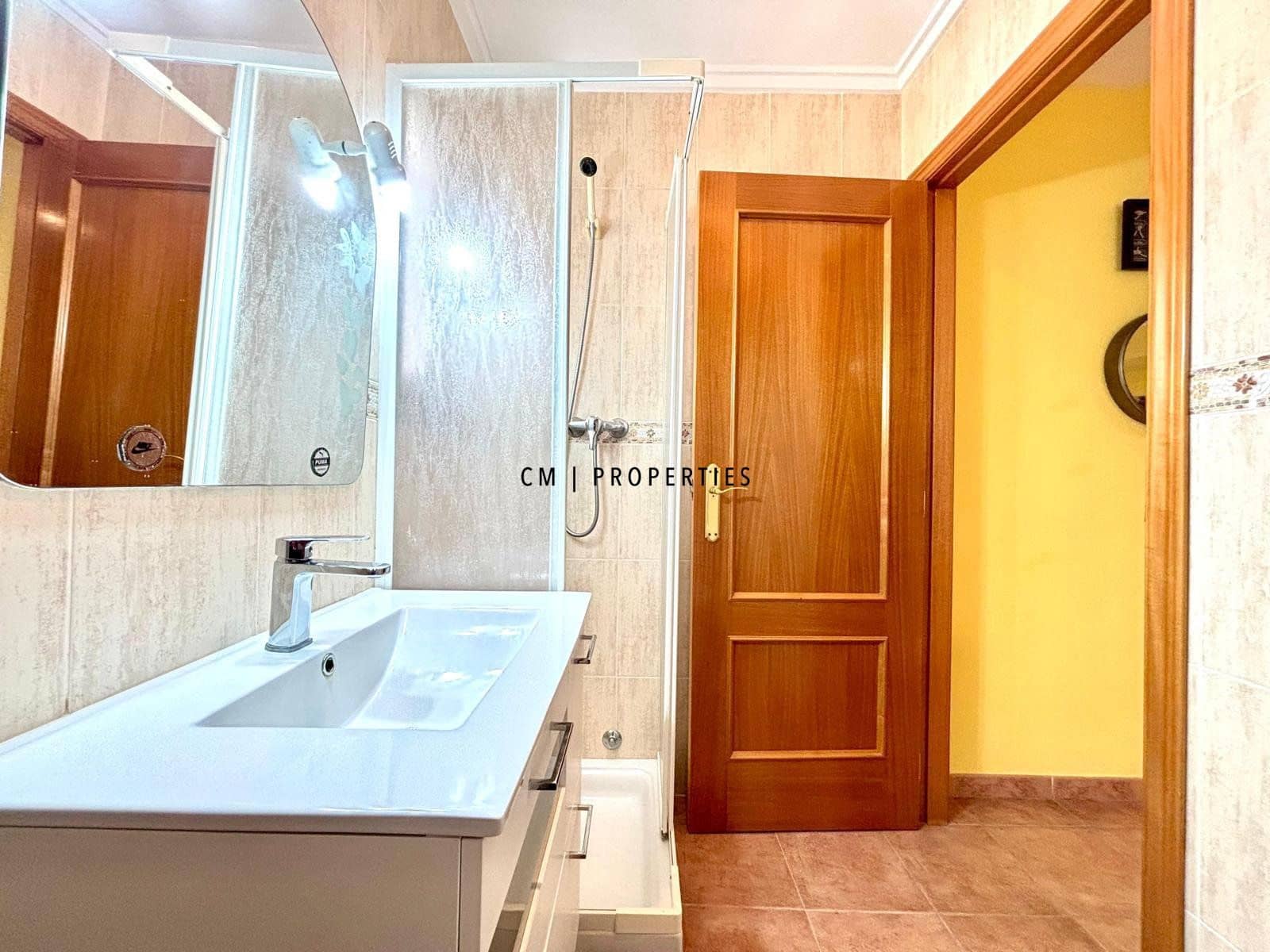 5 bedroom Townhouse for sale in Sagunto / Sagunt - € 350,000 (Ref: 9855933)