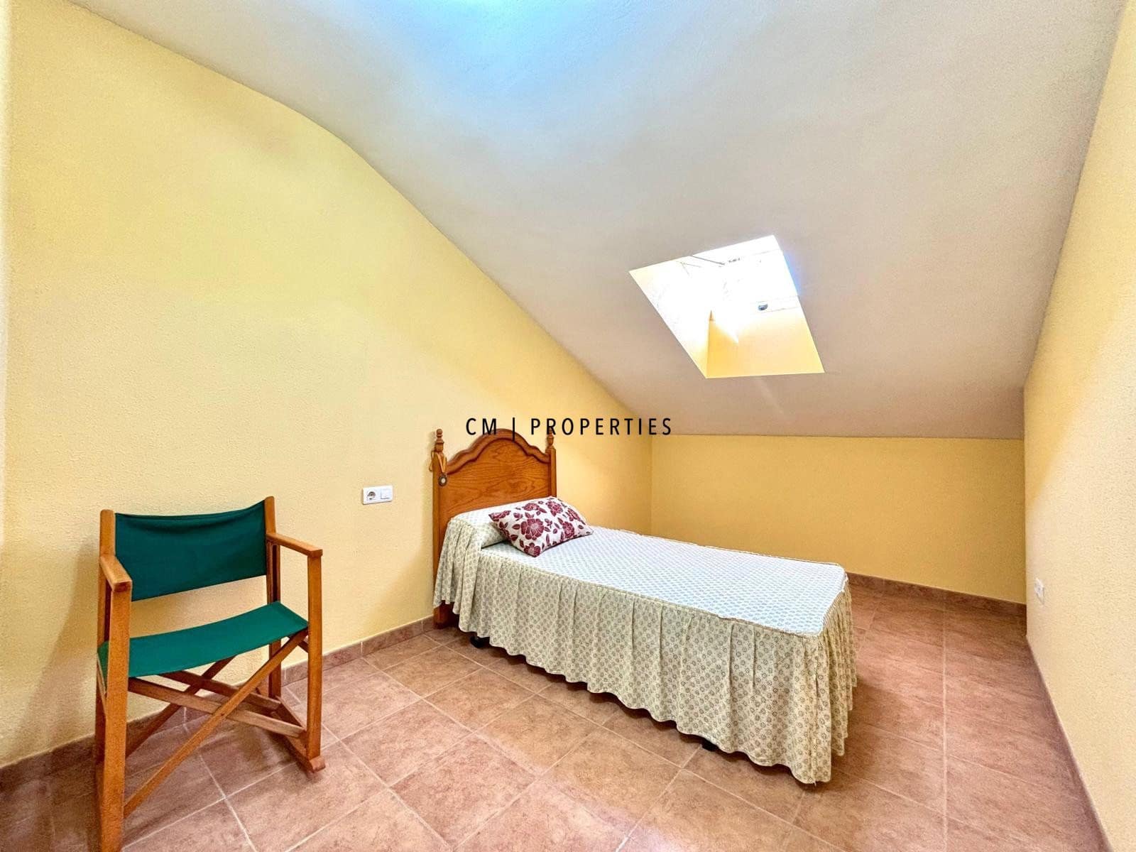 5 bedroom Townhouse for sale in Sagunto / Sagunt - € 350,000 (Ref: 9855933)