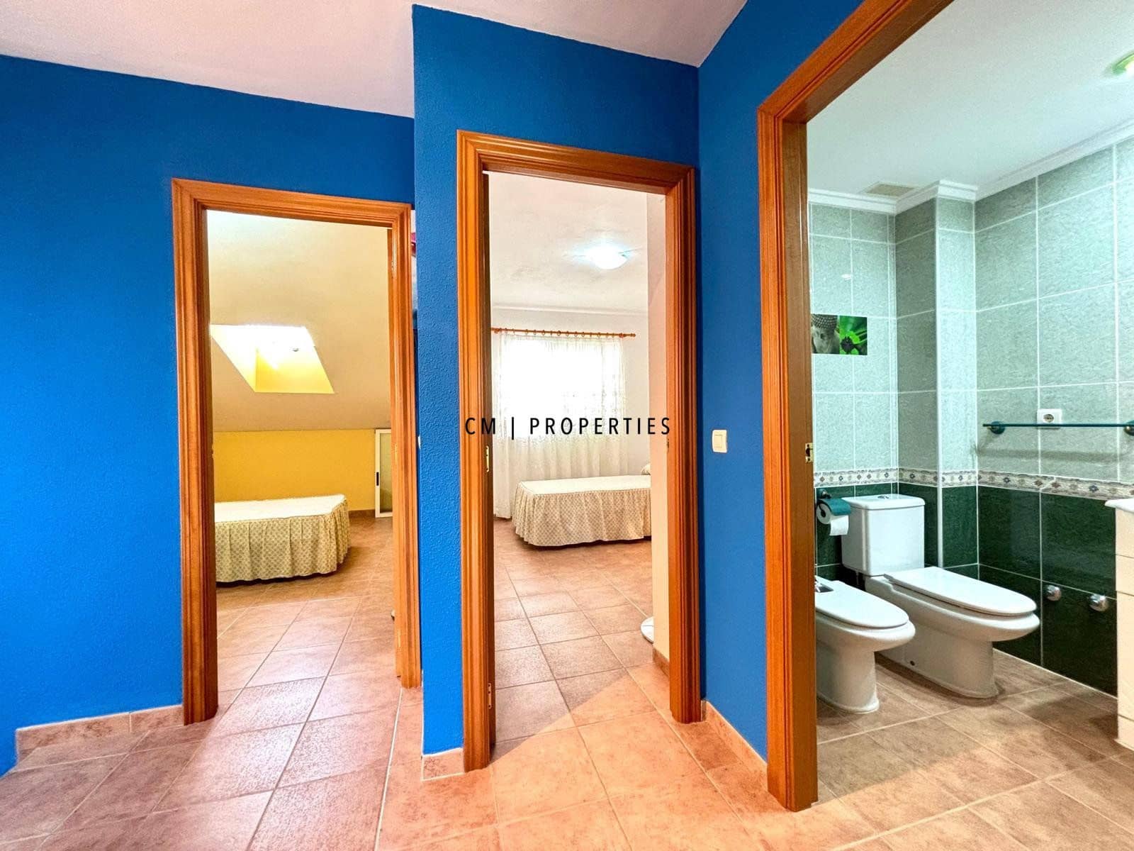 5 bedroom Townhouse for sale in Sagunto / Sagunt - € 350,000 (Ref: 9855933)
