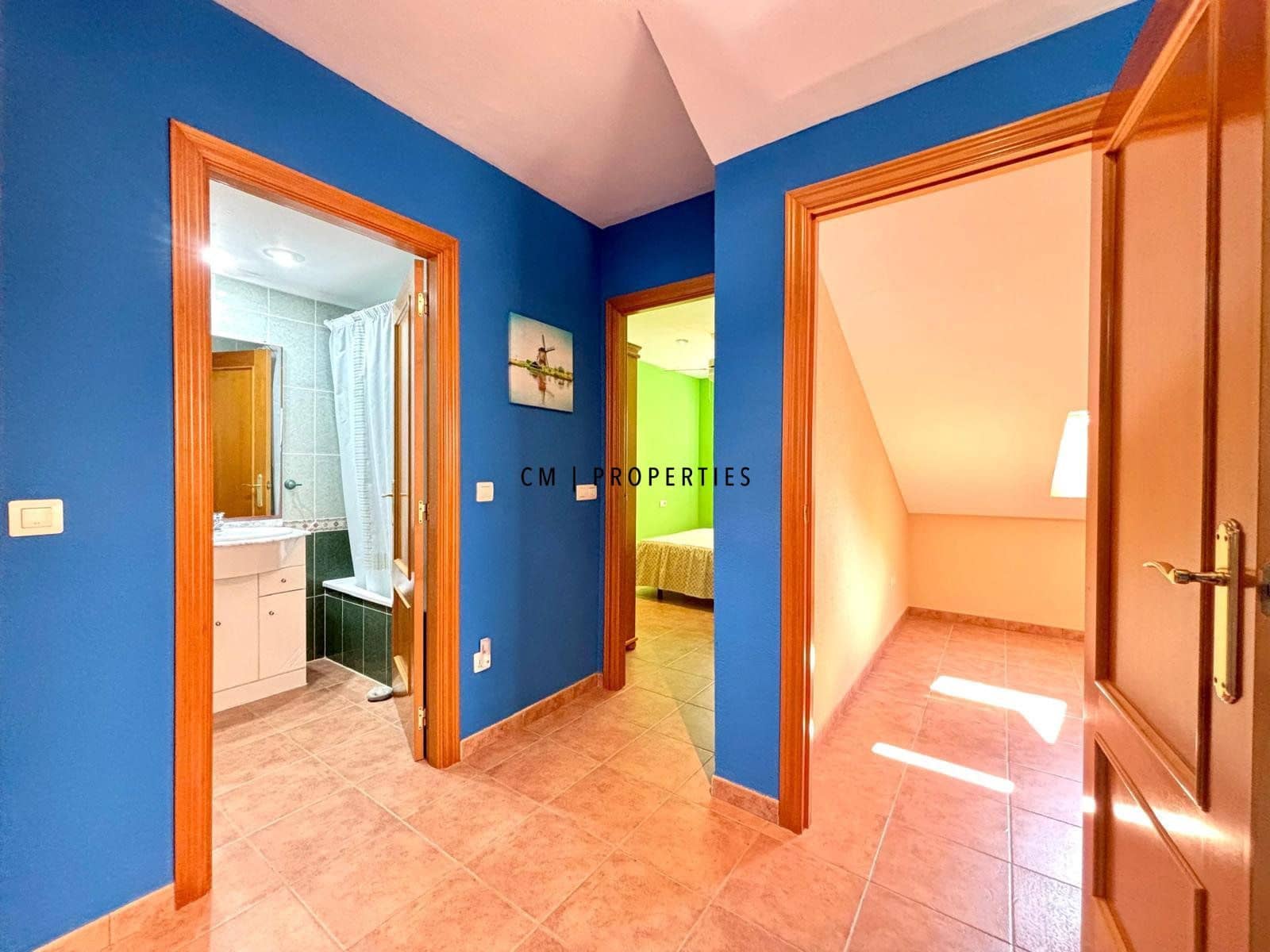 5 bedroom Townhouse for sale in Sagunto / Sagunt - € 350,000 (Ref: 9855933)
