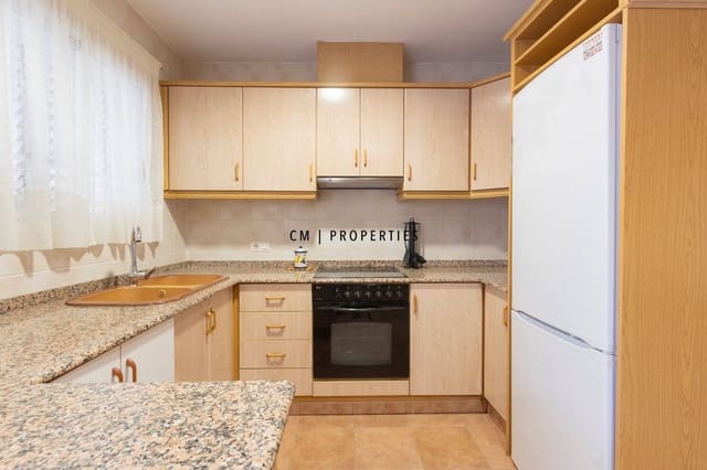 4 makuuhuone Omakotitalo myytävänä paikassa Sagunto / Sagunt - 335 000 € (Ref: 9855933)