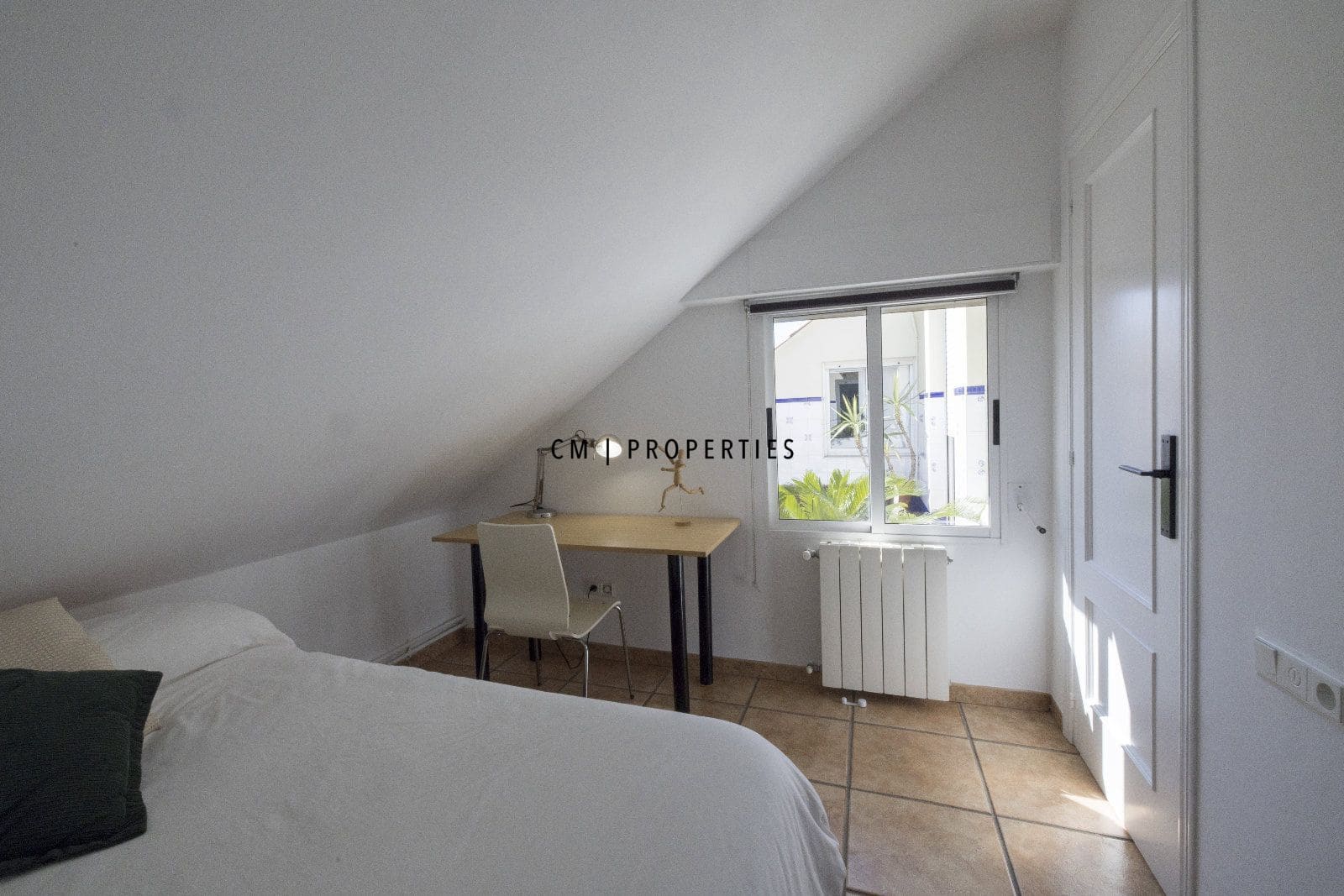 3 sypialnia Penthouse do wynajęcia w Faura z garażem - 1 245 € (Ref: 9855934)