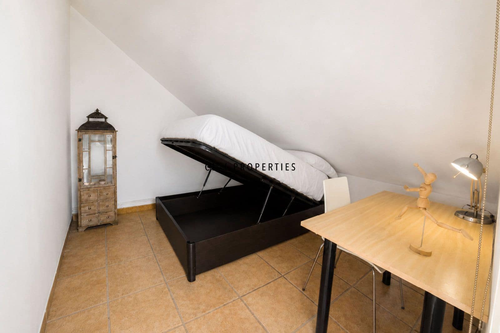 3 sypialnia Penthouse do wynajęcia w Faura z garażem - 1 245 € (Ref: 9855934)