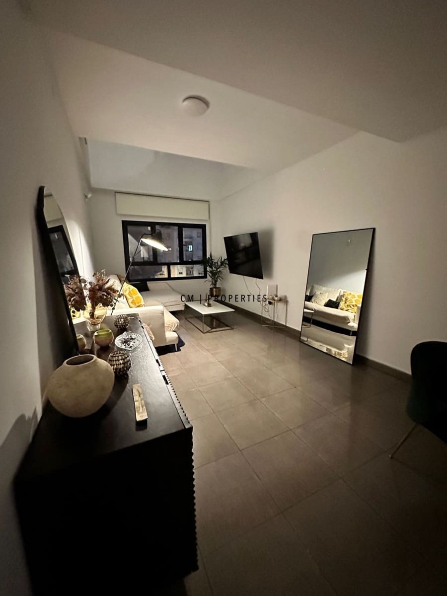 2 soveværelse Lejlighed til leje i Valencia by med swimmingpool garage - € 1.500 (Ref: 9858437)