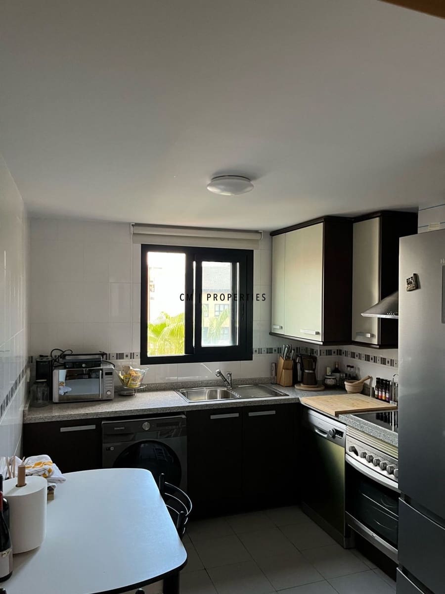 2 soveværelse Lejlighed til leje i Valencia by med swimmingpool garage - € 1.500 (Ref: 9858437)