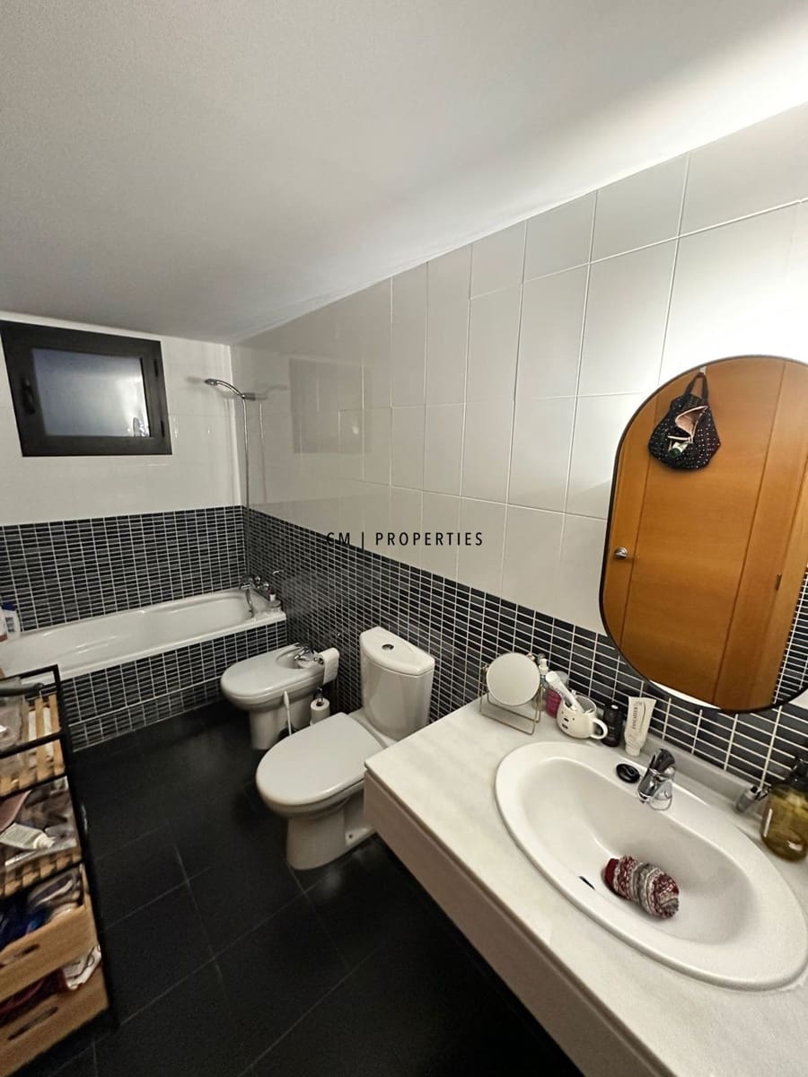 2 soveværelse Lejlighed til leje i Valencia by med swimmingpool garage - € 1.500 (Ref: 9858437)