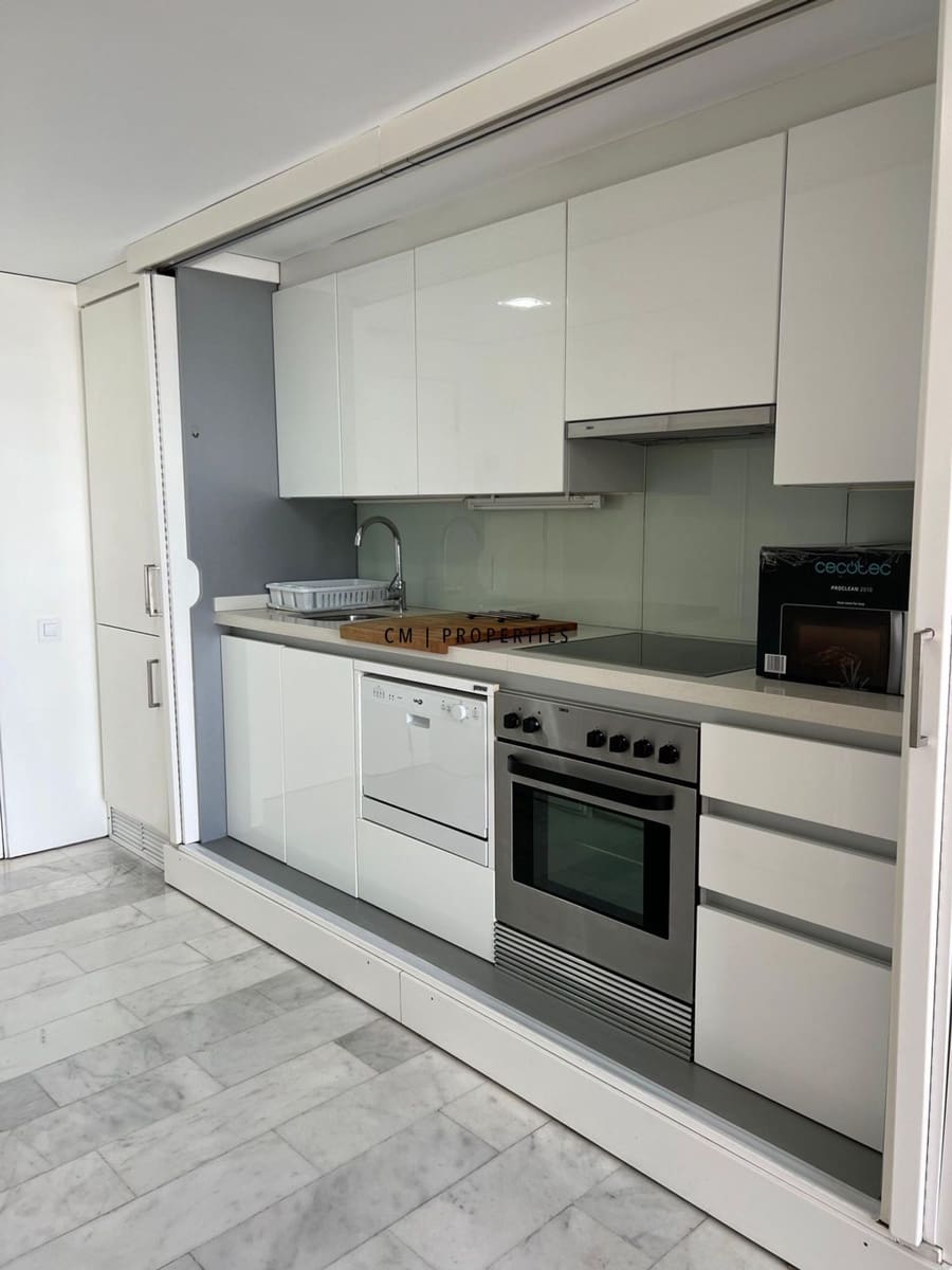 Piso de 1 habitación en València ciudad en alquiler con garaje - 1.200 € (Ref: 9858637)