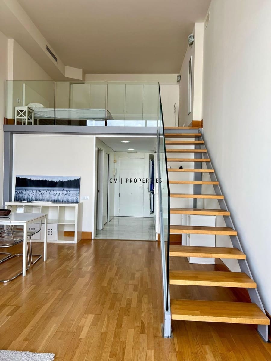 Piso de 1 habitación en València ciudad en alquiler con garaje - 1.200 € (Ref: 9858637)