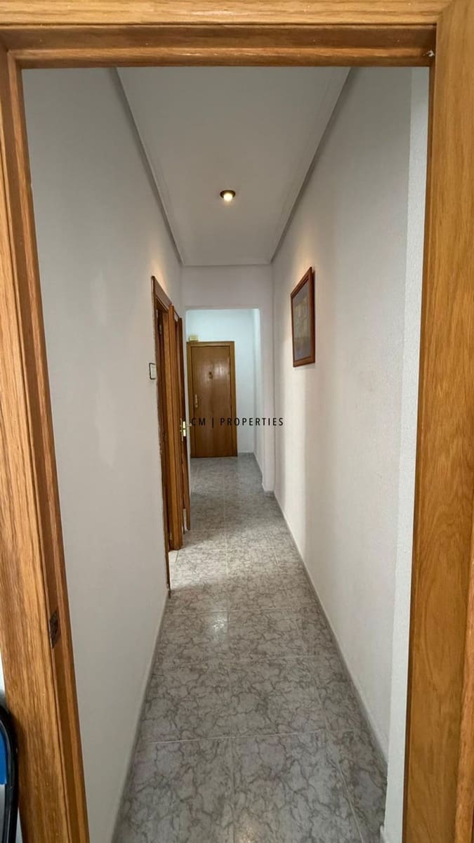 Piso de 3 habitaciones en València ciudad en alquiler - 1.350 € (Ref: 9858638)