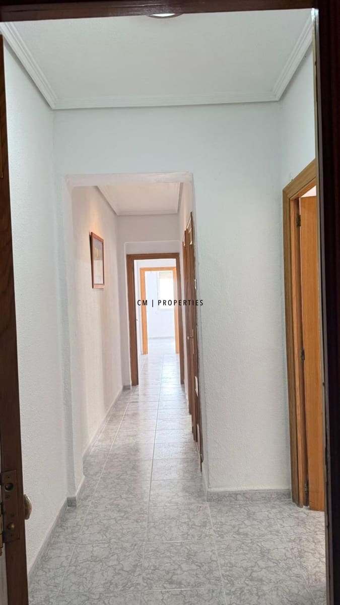 Piso de 3 habitaciones en València ciudad en alquiler - 1.350 € (Ref: 9858638)