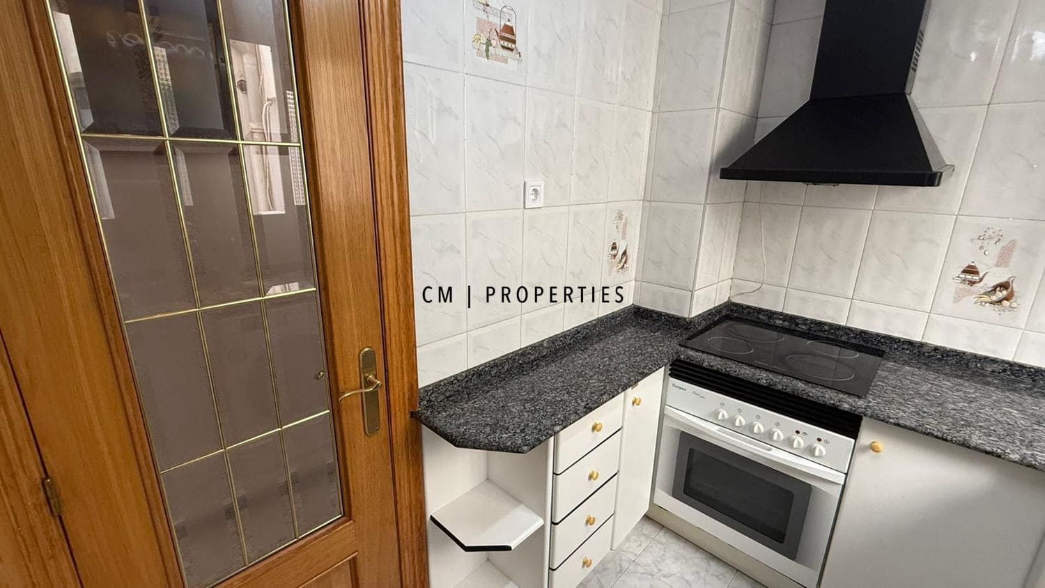 Piso de 3 habitaciones en València ciudad en alquiler - 1.350 € (Ref: 9858638)
