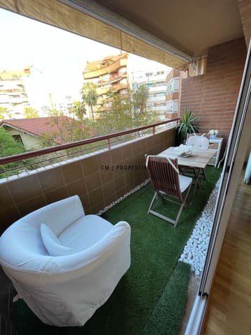 3 soveværelse Lejlighed til leje i El Pla del Real, Valencia by med garage - € 2.300 (Ref: 9858867)