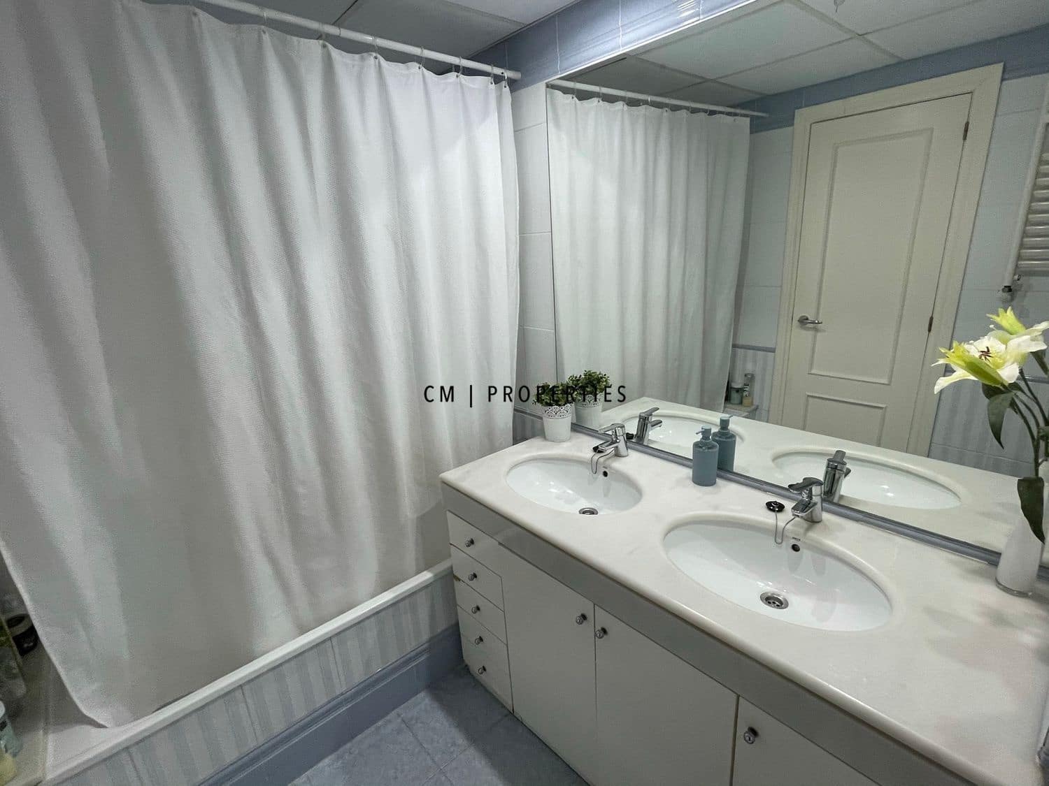 3 soveværelse Lejlighed til leje i Valencia by med garage - € 2.300 (Ref: 9858867)