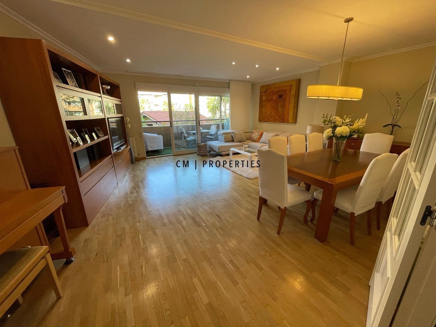3 soveværelse Lejlighed til leje i Valencia by med garage - € 2.300 (Ref: 9858867)