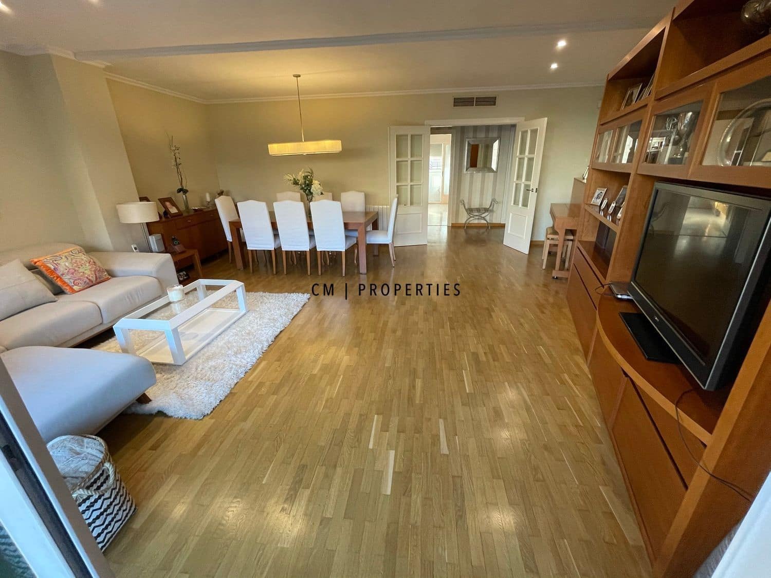 3 soveværelse Lejlighed til leje i Valencia by med garage - € 2.300 (Ref: 9858867)