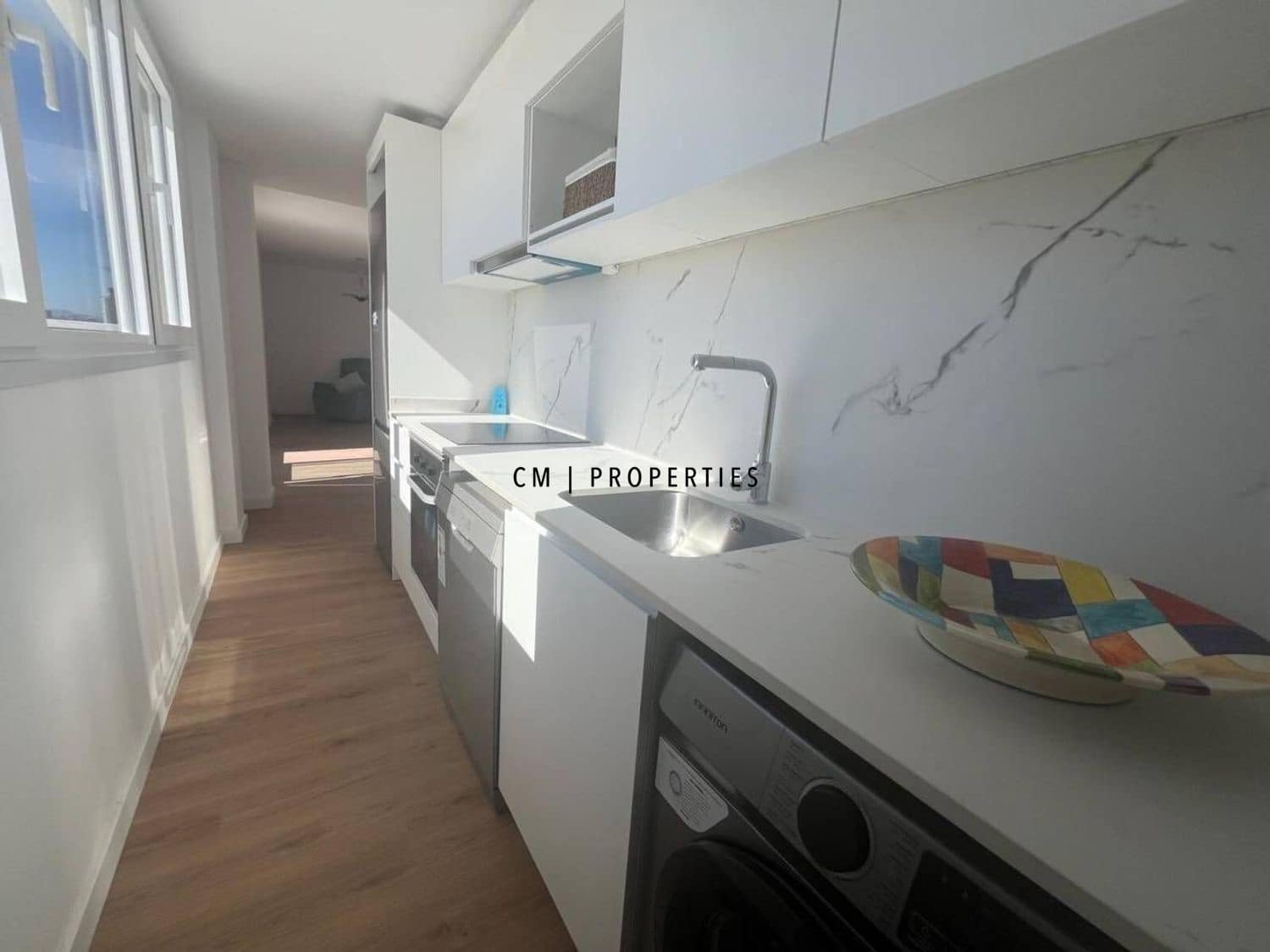 2 sypialnia Penthouse do wynajęcia w Miasto Walencja z basenem - 1 500 € (Ref: 9858923)
