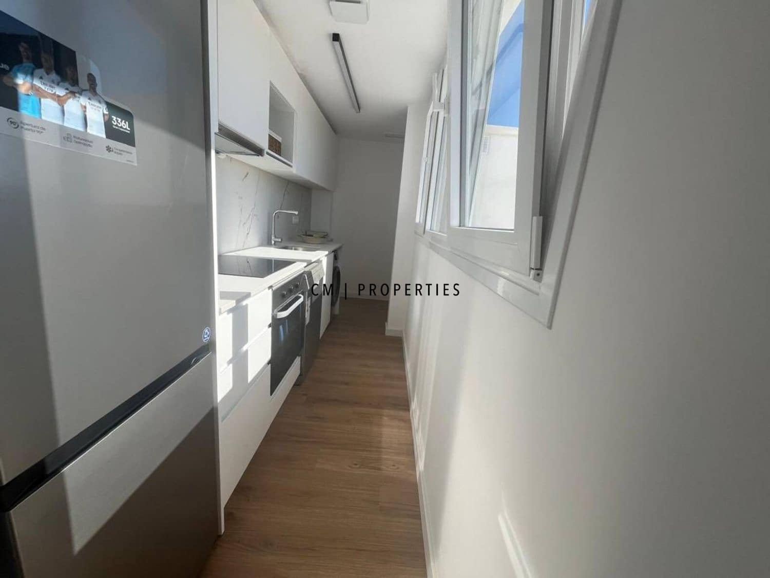2 sypialnia Penthouse do wynajęcia w Miasto Walencja z basenem - 1 500 € (Ref: 9858923)